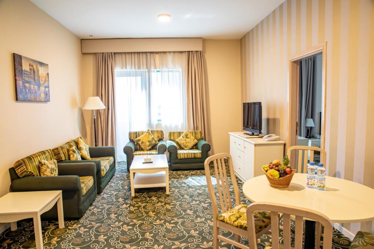 Wescott Pearl Hotel Apartments Dubaï Extérieur photo