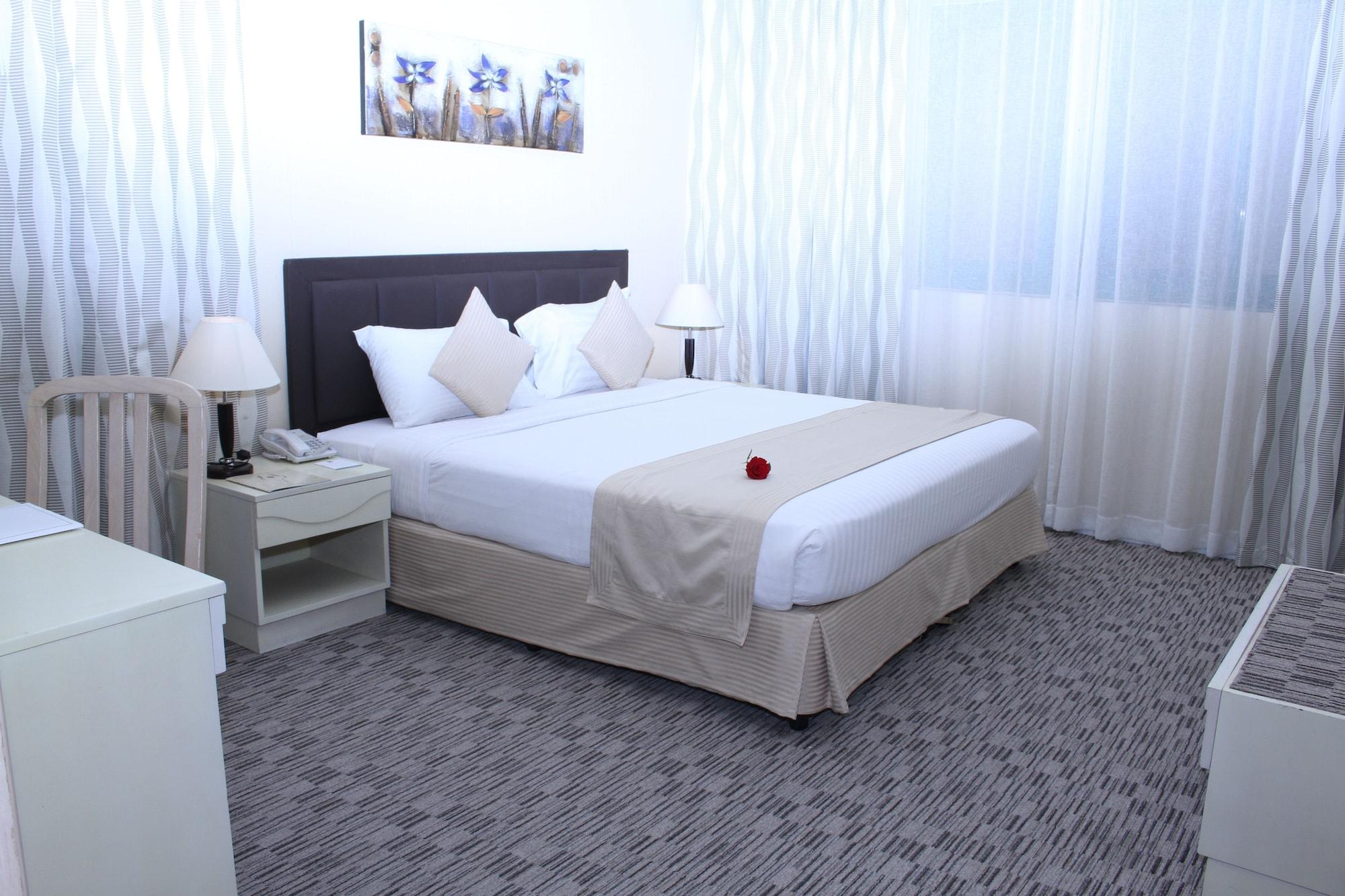 Wescott Pearl Hotel Apartments Dubaï Extérieur photo